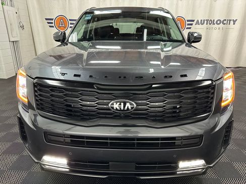 Used 2022 Kia Telluride SX w/ SX Prestige Package AWD/4WD image 3
