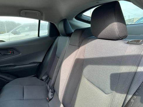 Used 2025 Toyota Prius LE FWD image 51