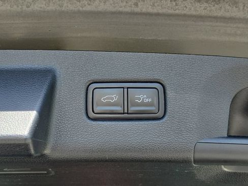 Used 2023 Kia Telluride EX w/ EX Captain's Chair Package FWD image 7