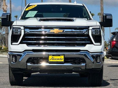Used 2024 Chevrolet Silverado 2500 LTZ AWD/4WD image 9