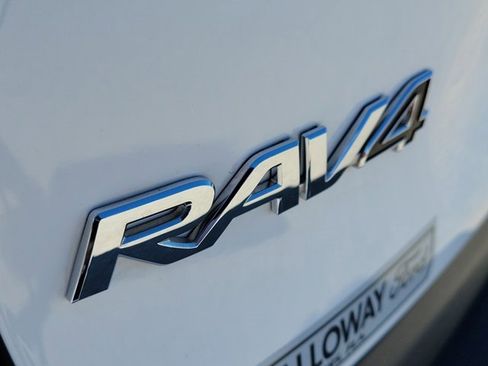 Used 2024 Toyota RAV4 XLE image 10