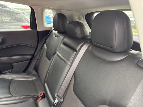 Used 2019 Jeep Compass Latitude AWD/4WD image 10