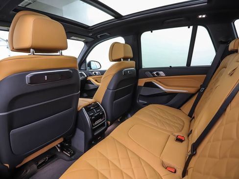 New 2026 BMW X5 xDrive40i w/ M Sport Package image 21