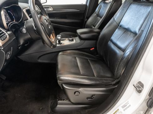 Used 2015 Jeep Grand Cherokee Limited w/ Trailer Tow Group IV AWD/4WD image 11
