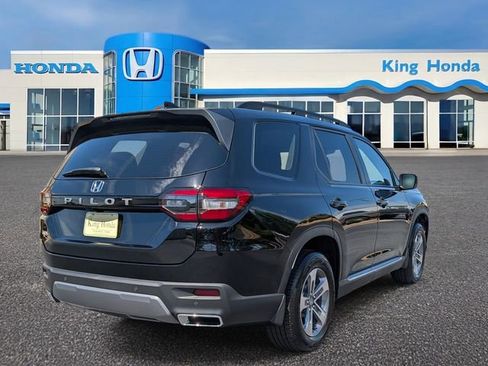 New 2026 Honda Pilot EX-L image 8