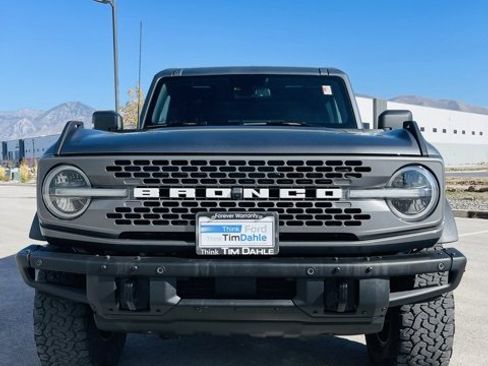 Used 2022 Ford Bronco Badlands image 2