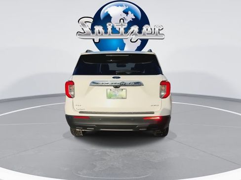 Used 2022 Ford Explorer XLT image 8