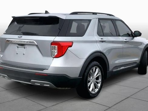 Used 2023 Ford Explorer XLT w/ Equipment Group 202A image 11