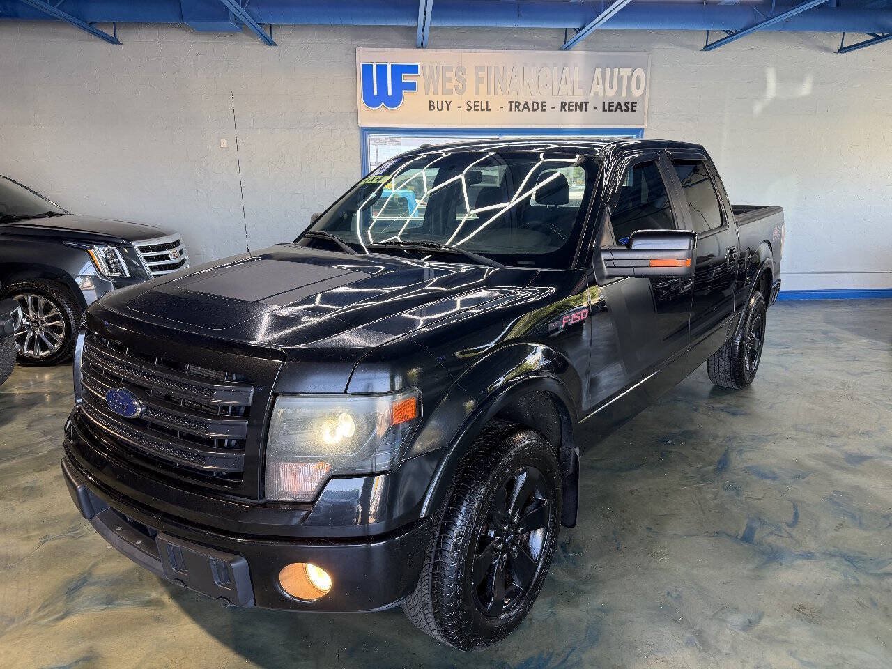 Used 2014 Ford F150 FX4 w/ Equipment Group 402A Luxury AWD/4WD image 6