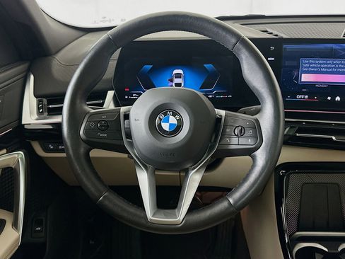 Used 2025 BMW X2 xDrive28i image 18