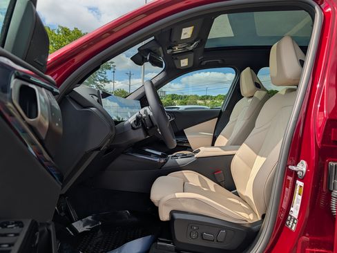 New 2026 BMW X3 xDrive30i w/ Premium Package AWD/4WD image 5