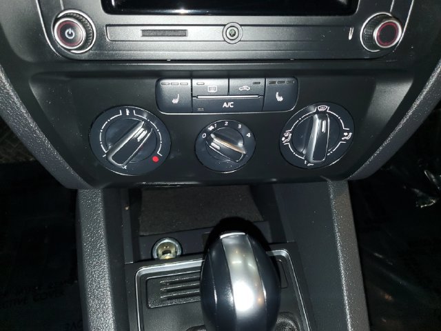 Used 2017 Volkswagen Jetta S FWD image 20