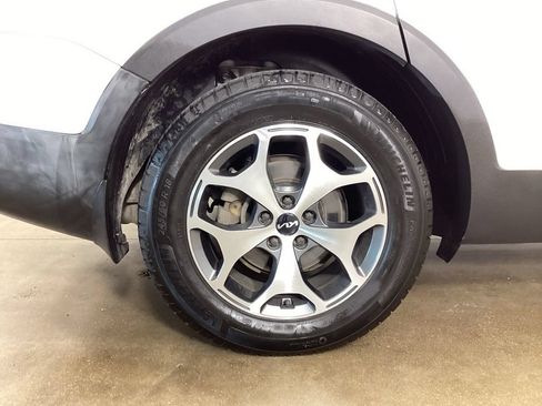 Used 2022 Kia Telluride EX AWD/4WD image 42