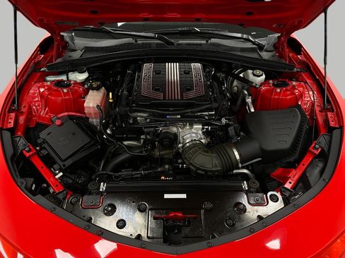 Used 2021 Chevrolet Camaro ZL1 w/ LPO, ZL1 Protection Package RWD image 11