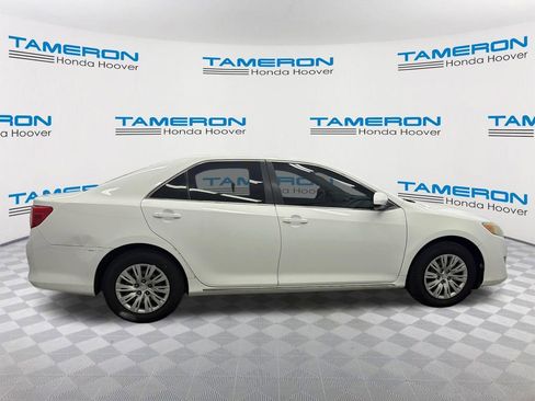 Used 2012 Toyota Camry LE image 6