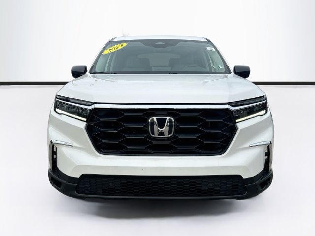Certified 2023 Honda Pilot LX image 2
