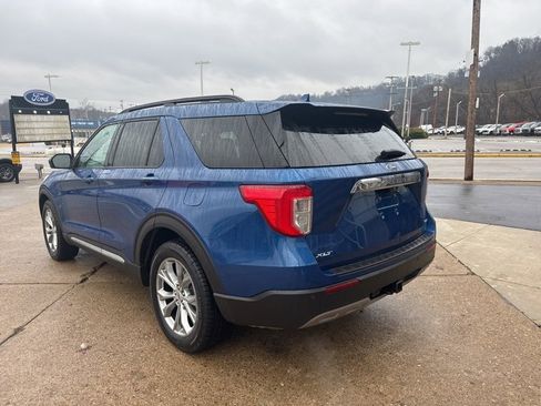 Used 2020 Ford Explorer XLT w/ Equipment Group 202A image 5