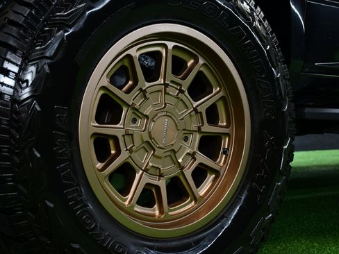 Used 2019 RAM 3500 Laramie w/ Black Appearance Package image 13