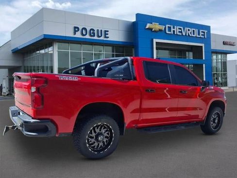 Used 2019 Chevrolet Silverado 1500 LT Trail Boss image 2