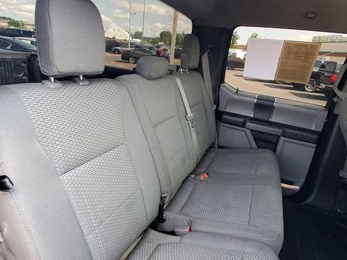 Used 2016 Ford F150 XLT AWD/4WD image 22
