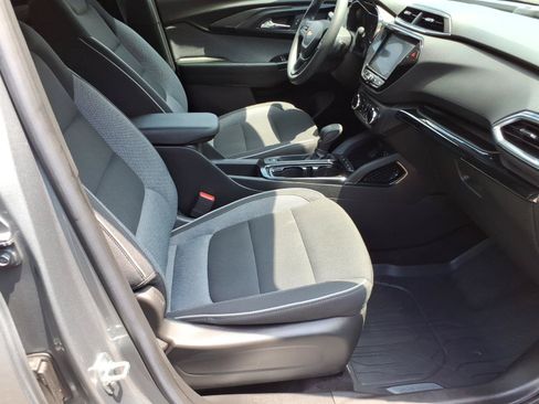 Certified 2023 Chevrolet TrailBlazer LT w/ Convenience Package FWD image 8