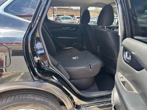 Used 2019 Nissan Rogue Sport SV w/ Technology Package FWD image 51