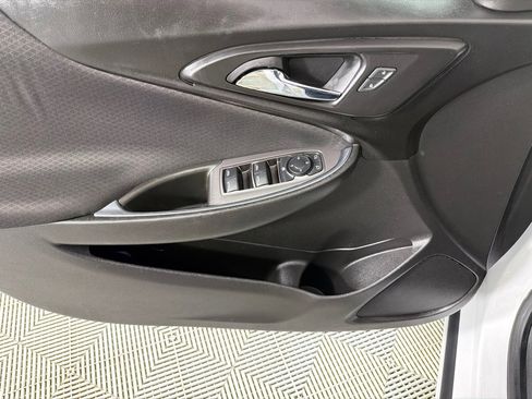 Used 2019 Chevrolet Malibu LT FWD image 8
