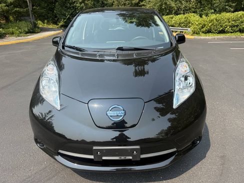 Used 2016 Nissan Leaf SV FWD image 3