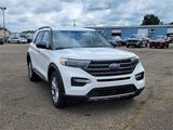 Used 2023 Ford Explorer XLT w/ Equipment Group 202A image 3