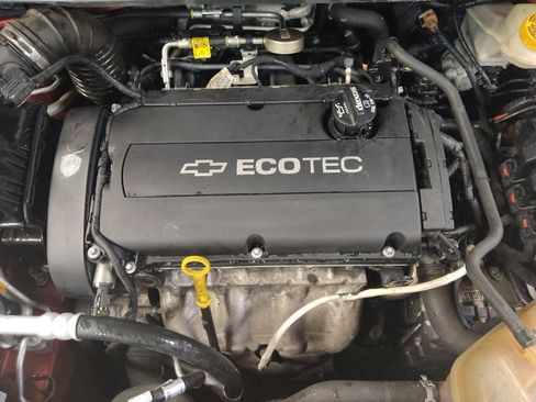 Used 2016 Chevrolet Sonic LT image 30