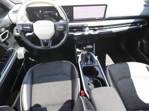 Used 2025 Kia K4 GT-Line w/ GT-Line Sunroof Package FWD image 9