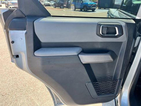 Used 2023 Ford Bronco Black Diamond AWD/4WD image 10