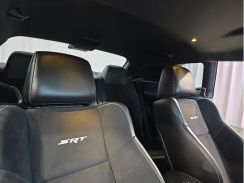 Used 2016 Dodge Challenger SRT Hellcat image 15