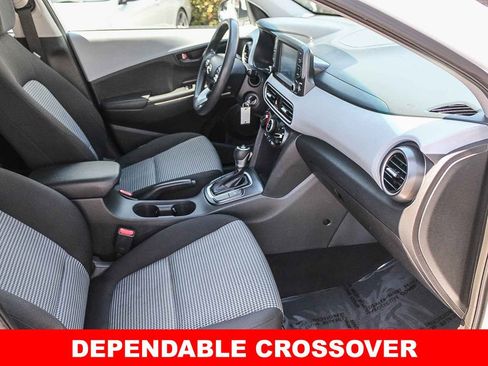 Used 2018 Hyundai Kona SE FWD image 17