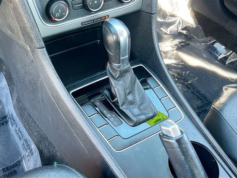 Used 2015 Volkswagen Passat 1.8T Wolfsburg Edition image 15