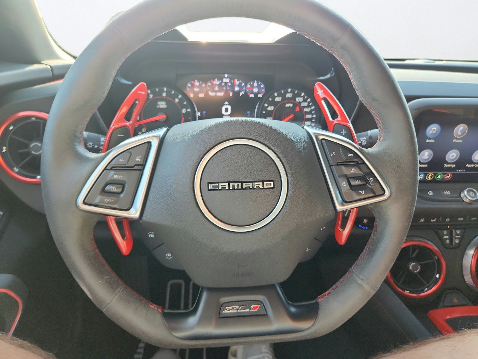 Used 2019 Chevrolet Camaro ZL1 RWD image 15