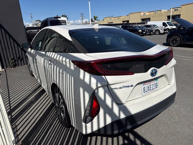 Used 2019 Toyota Prius Prime Plus FWD image 3