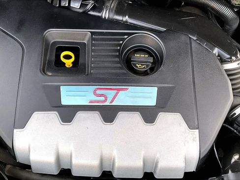 Used 2016 Ford Focus ST image 33