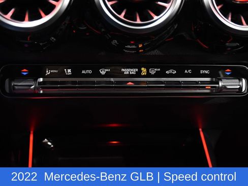 Used 2022 Mercedes-Benz GLB 35 AMG 4MATIC image 20