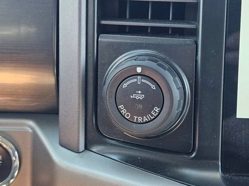 Used 2024 Ford F150 Lightning XLT AWD/4WD image 33