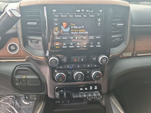 Used 2019 RAM 3500 Limited AWD/4WD image 15