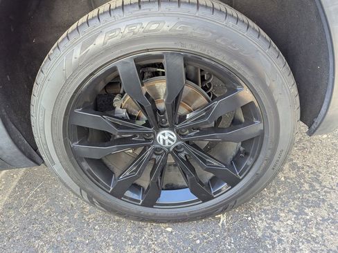 Used 2021 Volkswagen Atlas Cross Sport SEL image 7