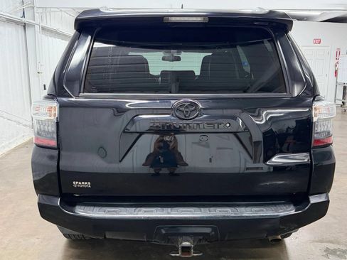 Used 2016 Toyota 4Runner SR5 Premium RWD image 5