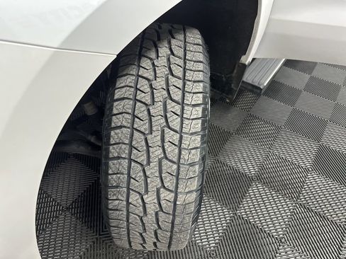 Used 2019 Chevrolet Silverado 1500 High Country w/ Technology Package image 45