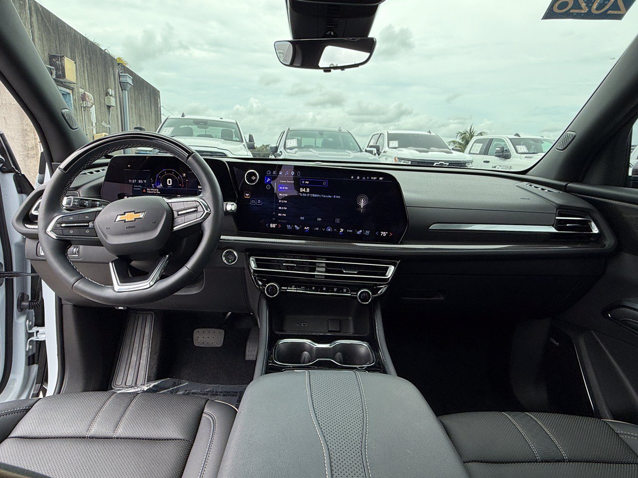 Used 2026 Chevrolet Traverse High Country FWD image 26