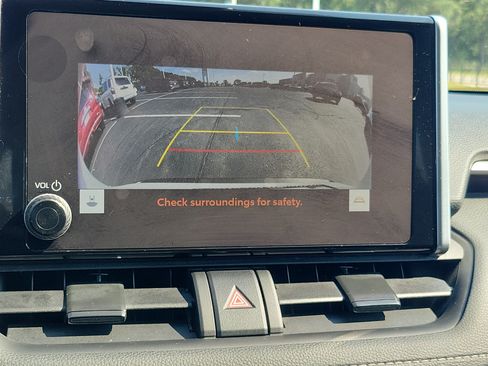 Certified 2024 Toyota RAV4 XLE FWD image 28