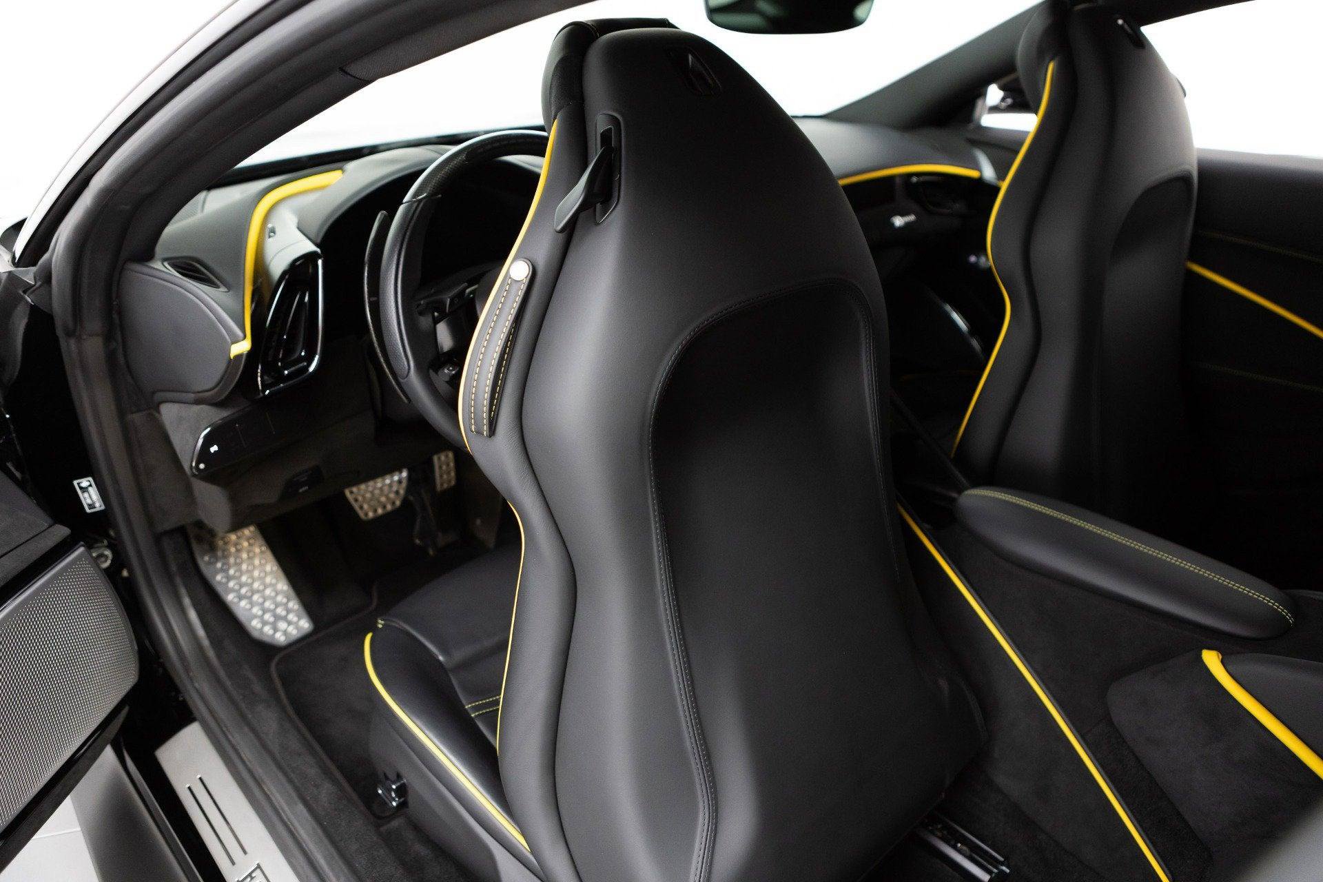 Certified 2022 Ferrari Roma RWD image 55