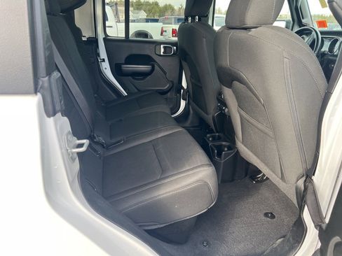 Certified 2021 Jeep Gladiator Sport image 13