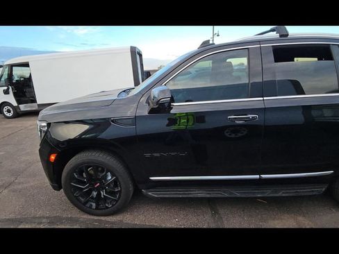 Used 2022 GMC Yukon Denali image 5
