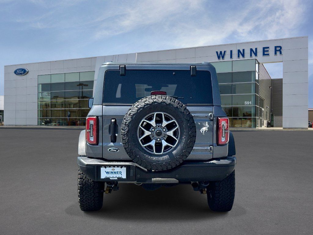 Used 2025 Ford Bronco Badlands AWD/4WD image 3